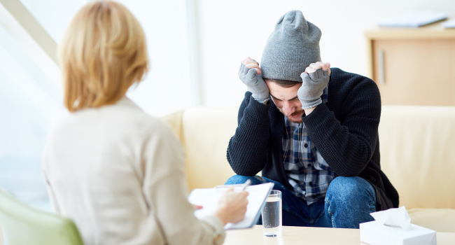 How does anxiety affect the brain